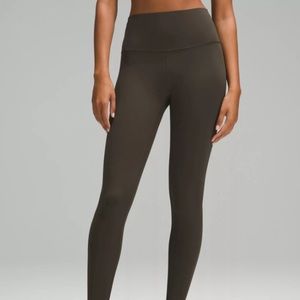 Lululemon leggings.